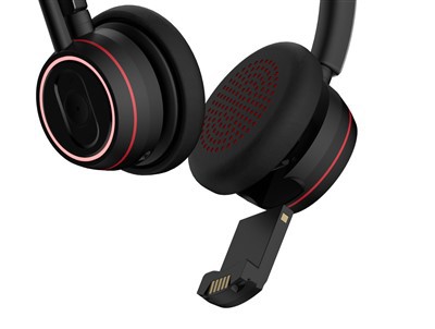 Eemaldatava akuga kõnekeskuse peakomplekt